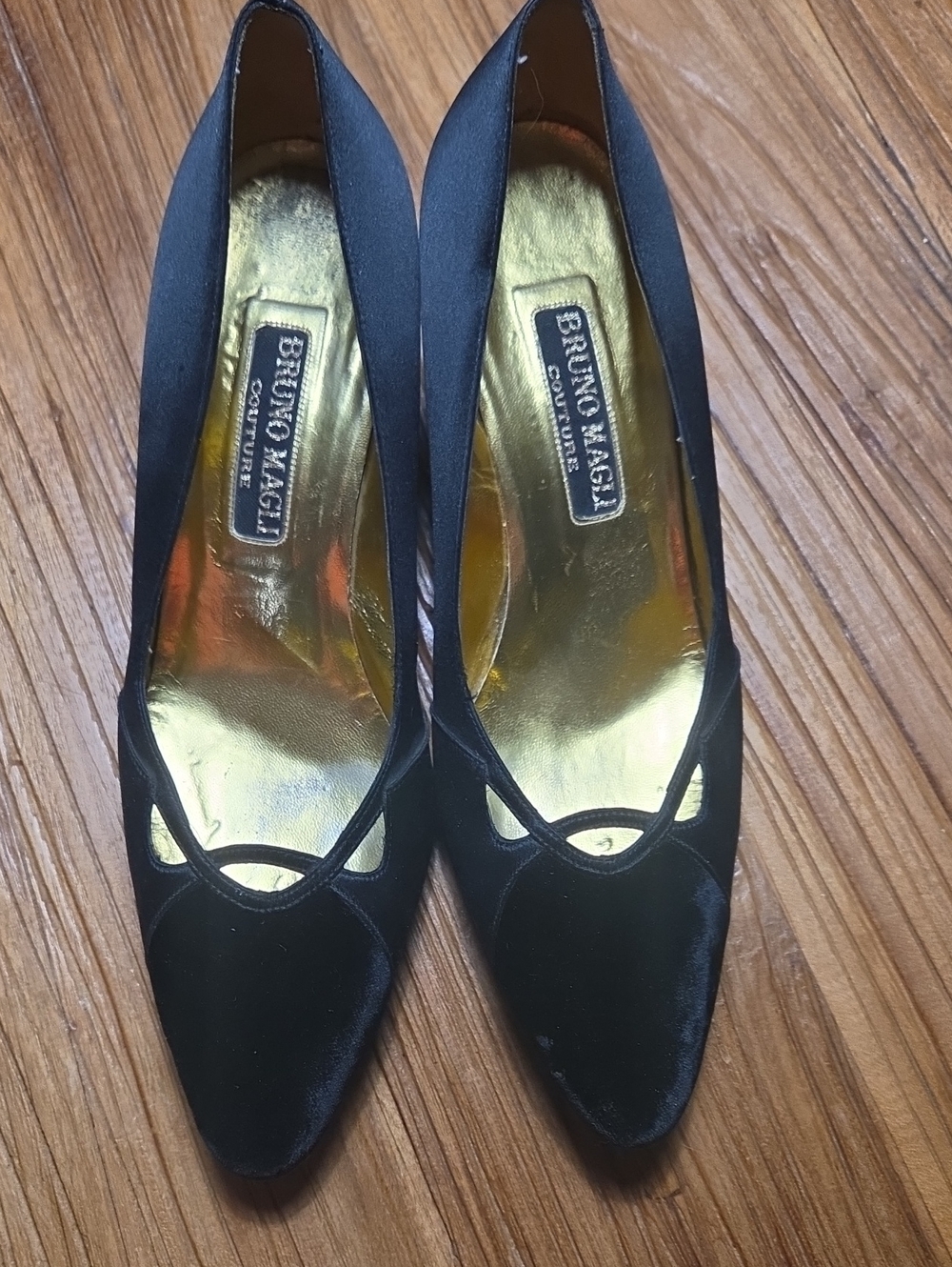 Bruno Magli Vintage Black Satin Pointed Pumps with Gold Insole Size 39